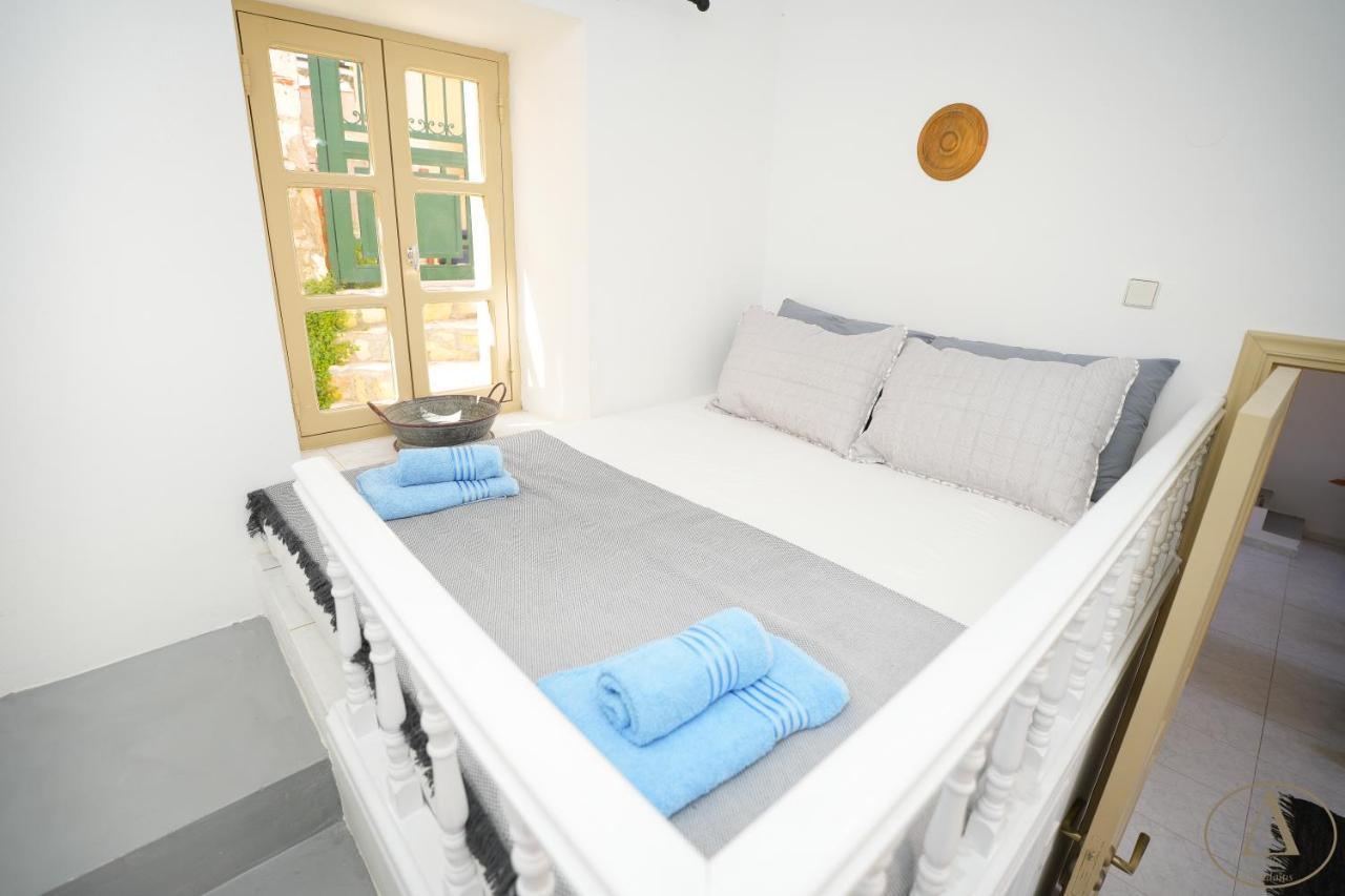 Mansion House Villa Chalki Town Bagian luar foto