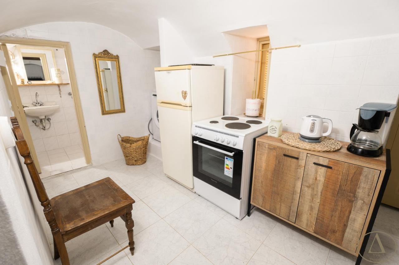 Mansion House Villa Chalki Town Bagian luar foto
